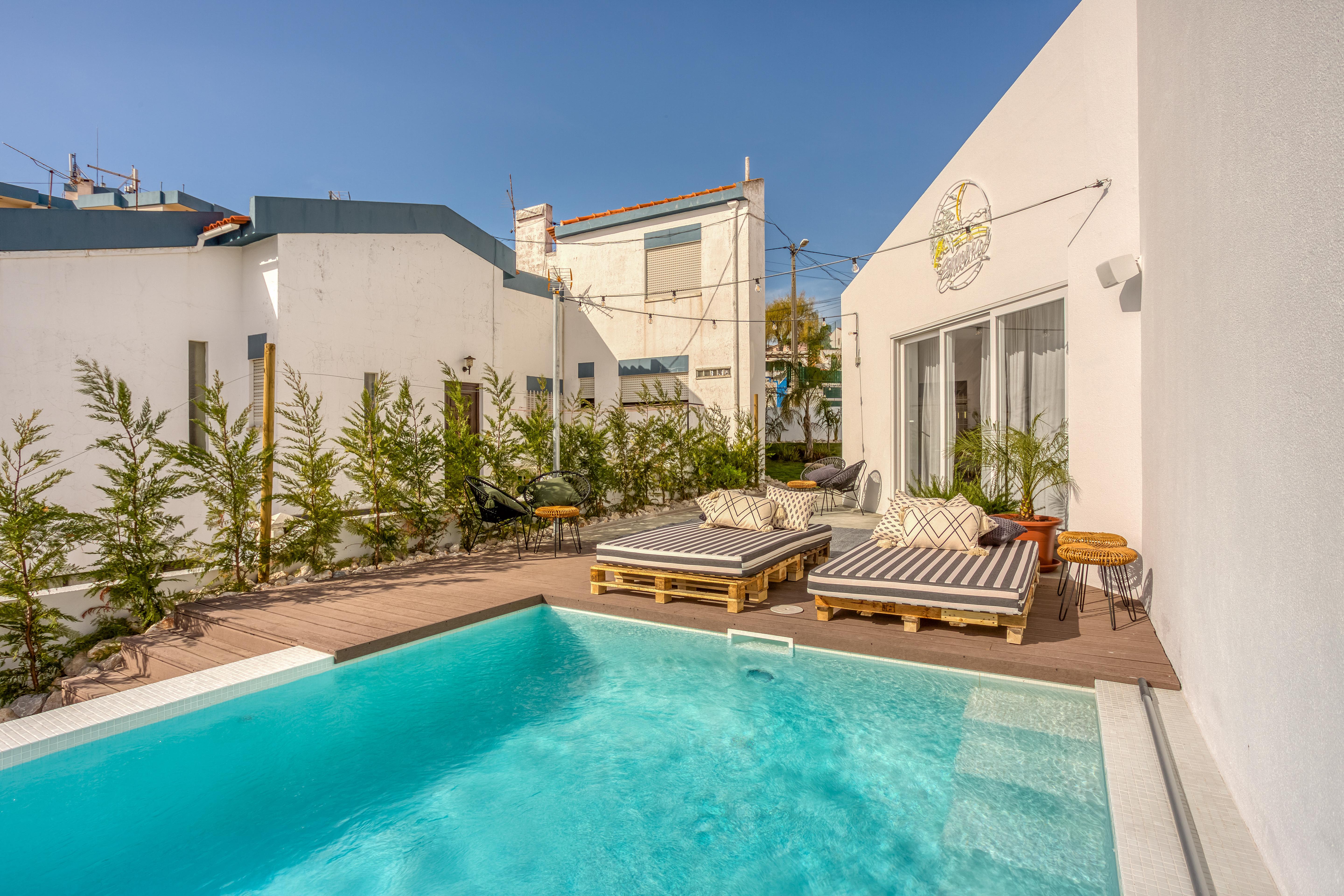 Selina Boavista Ericeira Hostel Exterior photo