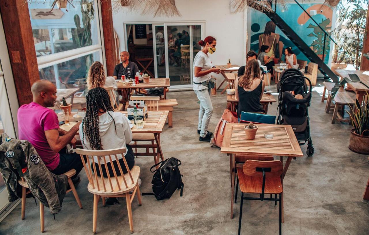 Selina Boavista Ericeira Hostel Exterior photo